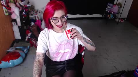 Miss Mia online show from 9, 2, 2025