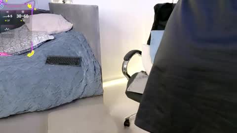 Mia online show from 1, 2, 2026