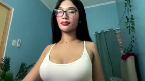 Snapshot of missminervaa chatting on 8, 10, 2025 missminervaa online show from 8, 10, 2025