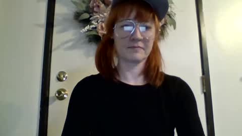 Snapshot of missmoonmagic13 chatting on 20, 12, 2024 Maxxx online show from 20, 12, 2024