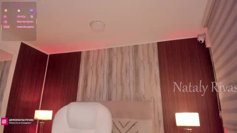 Snapshot of missnataly_ chatting on 22, 9, 2025 Nataly Rivas online show from 22, 9, 2025