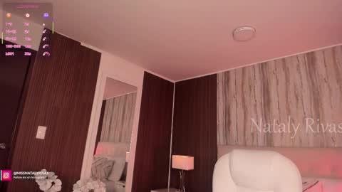 Snapshot of missnataly_ chatting on 10, 10, 2025 Nataly Rivas online show from 10, 10, 2025