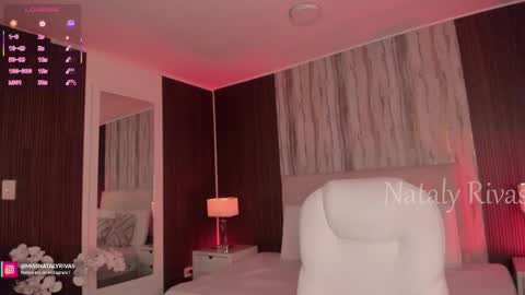 Snapshot of missnataly_ chatting on 13, 10, 2025 Nataly Rivas online show from 13, 10, 2025