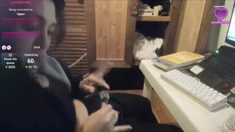 Snapshot of misspink152015 chatting on 12, 1, 2025 sarah online show from 12, 1, 2025