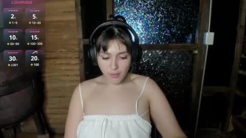 Snapshot of misspink152015 chatting on 5, 3, 2025 sarah online show from 5, 3, 2025