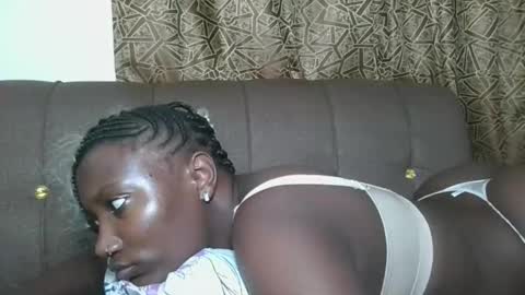 pretty gal online show from 22, 11, 2025