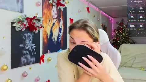 Snapshot of misss_viki chatting on 21, 12, 2025 . online show from 21, 12, 2025