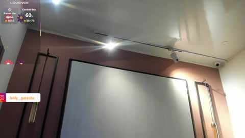 victoria  online show from 2, 4, 2026