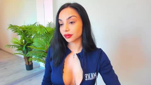 Sienna online show from 20, 4, 2026