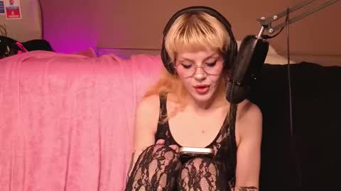 Tacodeluxe online show from 17, 12, 2025