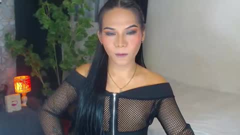 misstrishontop online show from 6, 12, 2024