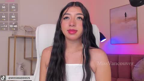 Snapshot of missvancouver_ chatting on 27, 2, 2025 Mafe Jimenez online show from 27, 2, 2025