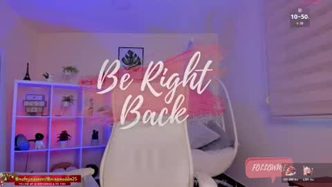 Snapshot of missvancouver_ chatting on 17, 12, 2025 Mafe Jimenez online show from 17, 12, 2025