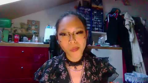 Miss Versatile online show from 12, 5, 2026