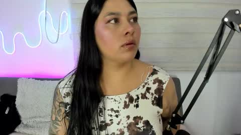 Pau OFmissweetpeach online show from 13, 1, 2026