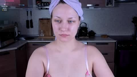 Snapshot of missyourtouch chatting on 12, 4, 2026 MissYourTouch online show from 12, 4, 2026