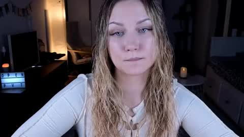 Snapshot of missyourtouch chatting on 23, 5, 2026 MissYourTouch online show from 23, 5, 2026