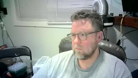 Mr. Happy online show from 11, 1, 2025