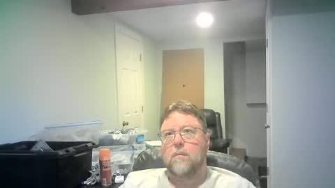 Snapshot of mister_happy567 chatting on 4, 4, 2026 Mr. Happy online show from 4, 4, 2026