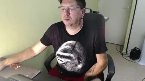 Snapshot of mistercoeur1 chatting on 1, 11, 2025 mistercoeur online show from 1, 11, 2025