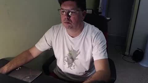 Snapshot of mistercoeur1 chatting on 5, 11, 2025 mistercoeur online show from 5, 11, 2025