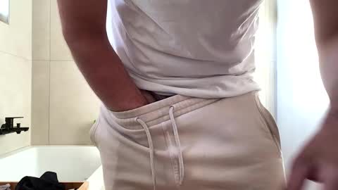 Snapshot of misterxy567 chatting on 2, 6, 2026 misterxy567 online show from 2, 6, 2026