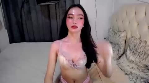Snapshot of misterytgirl chatting on 18, 4, 2026 CRISHA online show from 18, 4, 2026