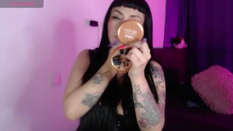       online show from 29, 1, 2025