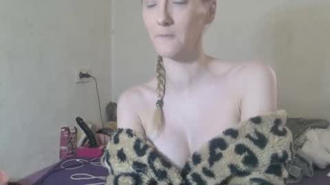 mistressmilly32 online show from 6, 2, 2026