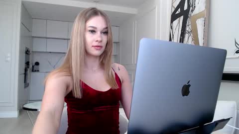 mistressuniverse online show from 19, 3, 2026