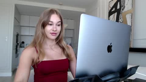 Snapshot of mistressuniverse chatting on 25, 5, 2026 mistressuniverse online show from 25, 5, 2026
