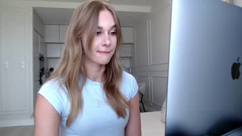 Snapshot of mistressuniverse chatting on 23, 6, 2026 mistressuniverse online show from 23, 6, 2026
