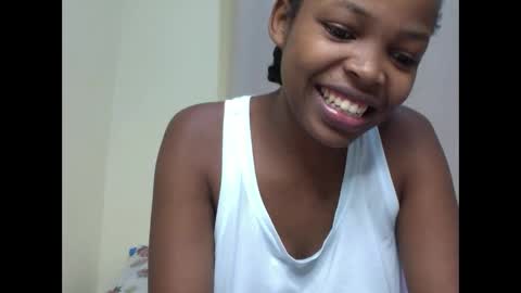 Snapshot of misty_shee chatting on 21, 5, 2026 misty_shee online show from 21, 5, 2026