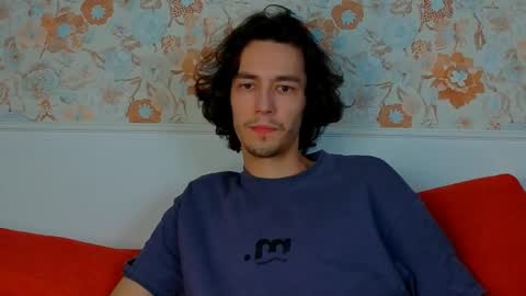 MitchelKors online show from 19, 4, 2026