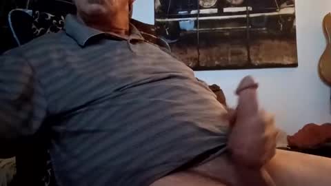 Snapshot of mitchnails69 chatting on 23, 5, 2026 BobbyMitchGa online show from 23, 5, 2026