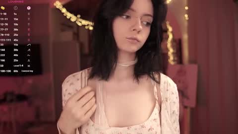 Yuka online show from 4, 4, 2026