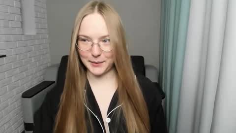 Miya online show from 19, 1, 2025