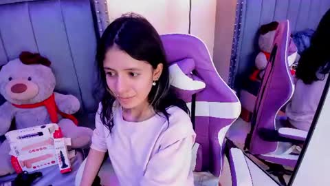 Snapshot of miyu_komori chatting on 18, 6, 2026 miyu_komori online show from 18, 6, 2026