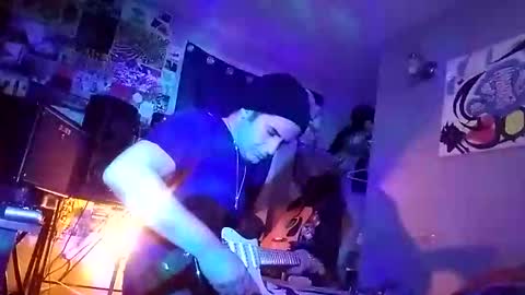 Snapshot of mjmckenz55 chatting on 21, 10, 2025 Daddy720 online show from 21, 10, 2025