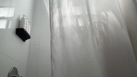 Snapshot of mjva738645 chatting on 28, 9, 2025 us online show from 28, 9, 2025