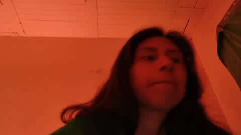 Snapshot of mli739709 chatting on 7, 6, 2026 MoonLipson online show from 7, 6, 2026