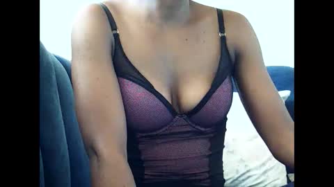 Snapshot of mlle_kali chatting on 30, 9, 2025 Mlle Kali online show from 30, 9, 2025