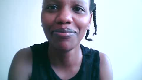 Snapshot of mlle_kali chatting on 10, 10, 2025 Mlle Kali online show from 10, 10, 2025