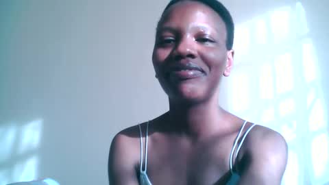 Snapshot of mlle_kali chatting on 12, 10, 2025 Mlle Kali online show from 12, 10, 2025