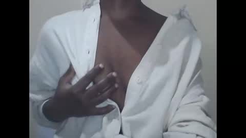 Snapshot of mlle_kali chatting on 12, 10, 2025 Mlle Kali online show from 12, 10, 2025