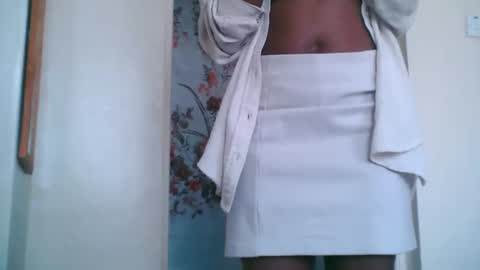 Snapshot of mlle_kali chatting on 22, 10, 2025 Mlle Kali online show from 22, 10, 2025