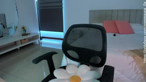 MAYRA   online show from 16, 4, 2026