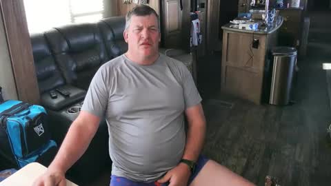 Snapshot of mmmthatsfunnn chatting on 10, 9, 2025 mmmthatsfunnn online show from 10, 9, 2025