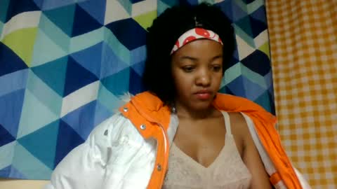 Snapshot of mmyriame chatting on 23, 6, 2026 mmyriame online show from 23, 6, 2026