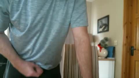 mnalover1 online show from 8, 3, 2025